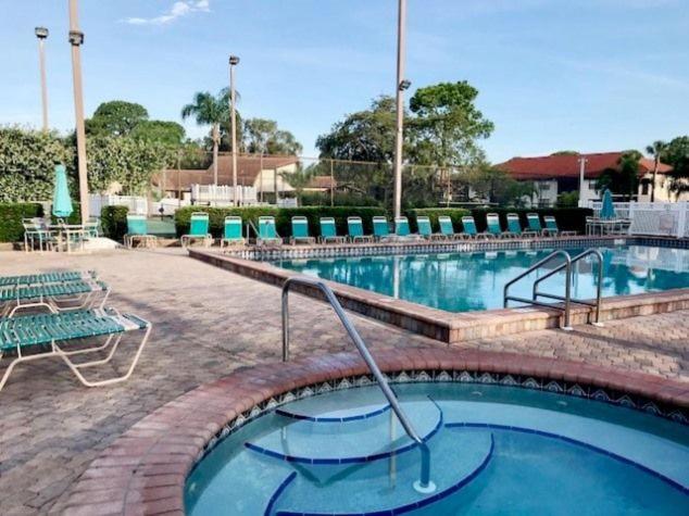 4330 Shorewalk Lakeview Condo Close To Img And Beach Bradenton Exterior photo